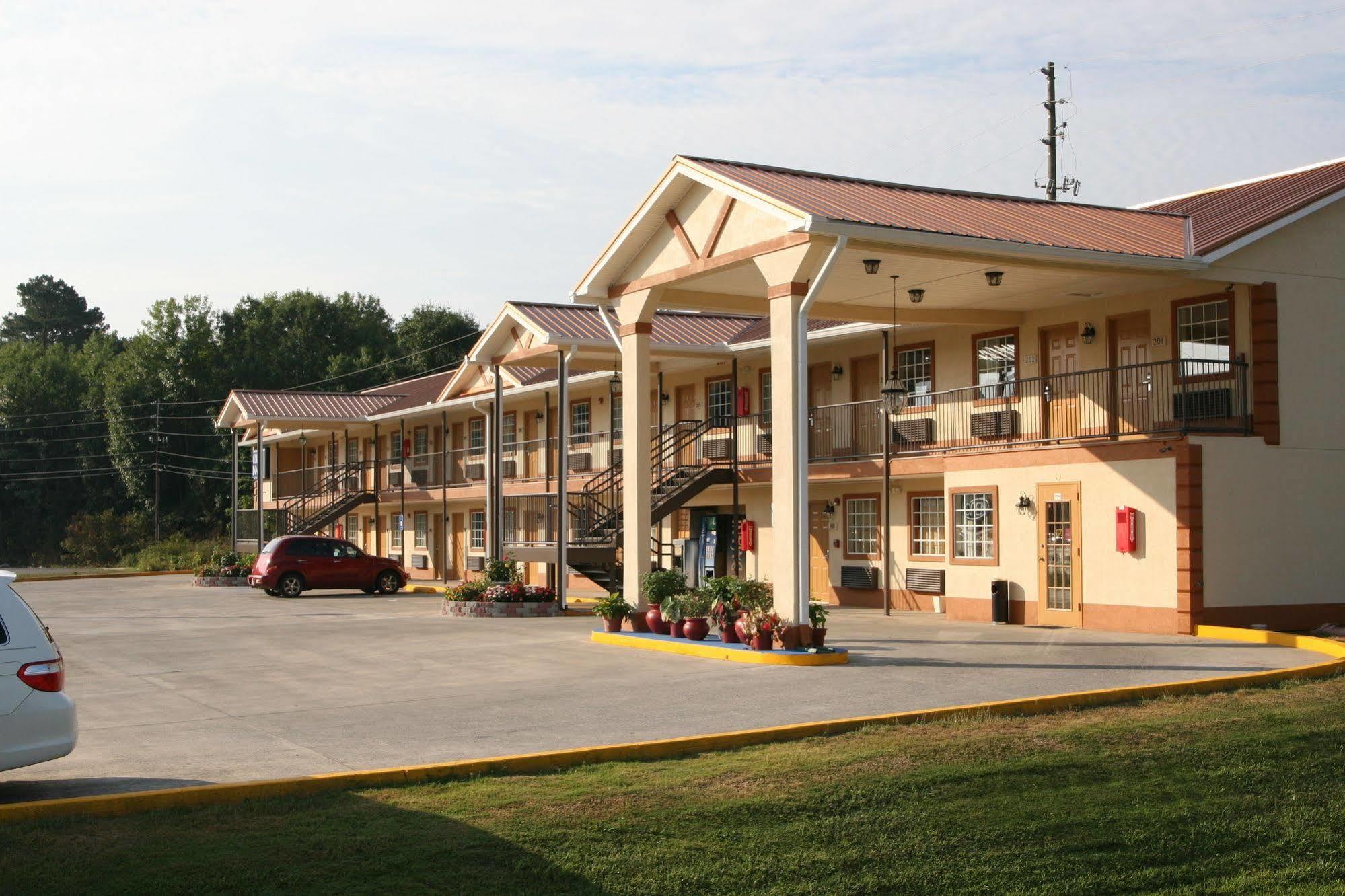 Coach Inn - Summerville Exterior photo