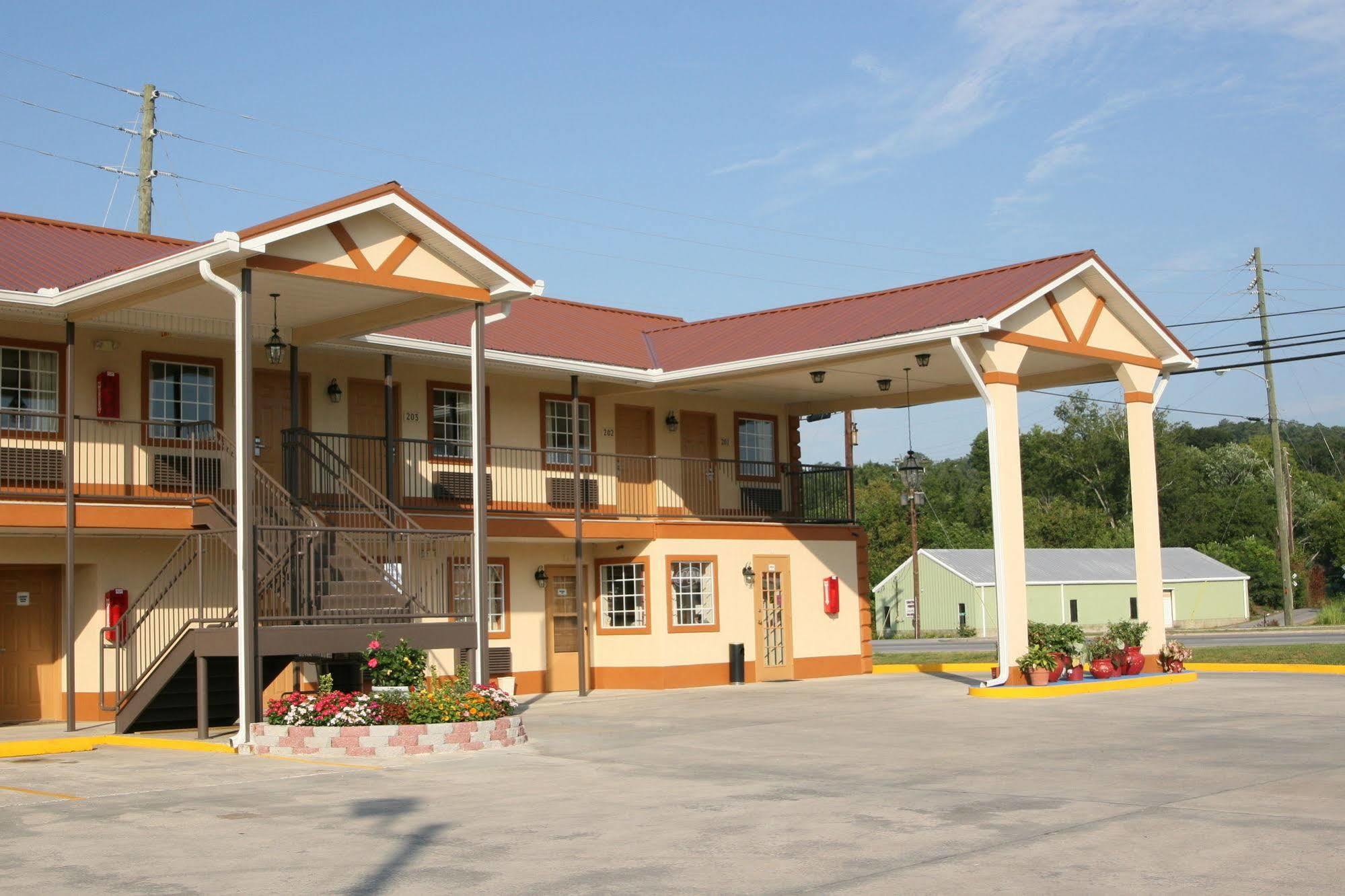 Coach Inn - Summerville Exterior photo